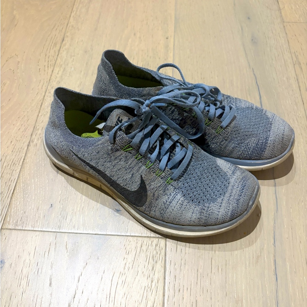 Nike Flyknit Women’s size 9
